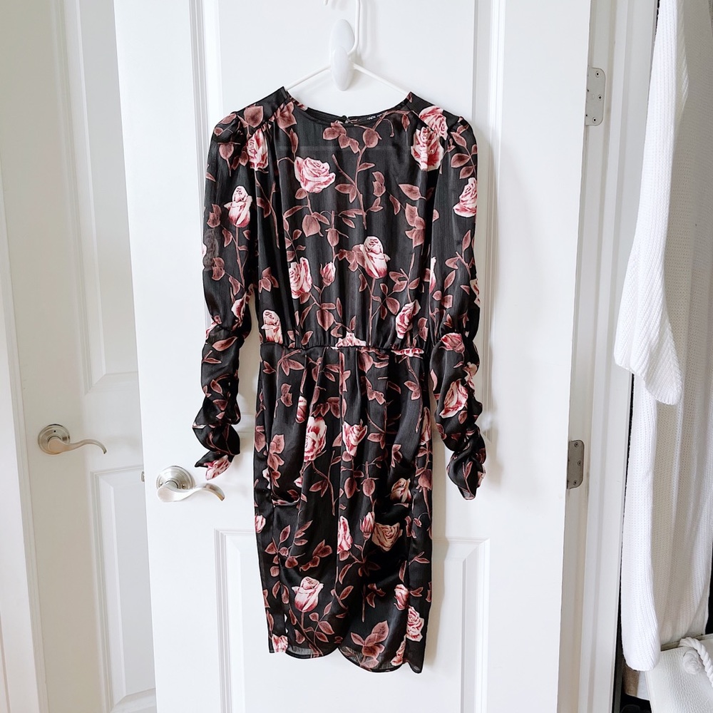 XS Zara Black Long Sleeve Floral Mini Dress
